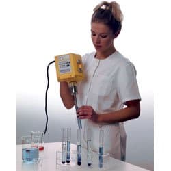 The UP200H is a ultrasonic device for use in the laboratory. It can be used handheld or mounted to a stand.