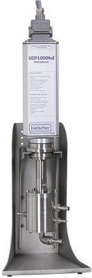 (Haga clic para agrandar!) El UIP1000 es potente y versátil homogeneizador y puede ser utilizado para los procesos de ultrasonidos ya sea en combinación con una celda de flujo o por ultrasonidos vaso.