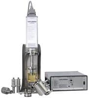 (Haga clic para agrandar!) UIP1000 potente dispositivo de ultrasonidos con un generador de ultrasonidos, el transductor, cuerno de refuerzo, sonotrodo y el flujo a través de los buques.