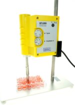 અલ્ટ્રાસોનિકેટર UP100H એ લેબ હોમોજેનાઇઝર છે જેનો ઉપયોગ સેલ કલ્ચર પ્લેટ્સના નમૂના તૈયાર કરવા માટે થાય છે.