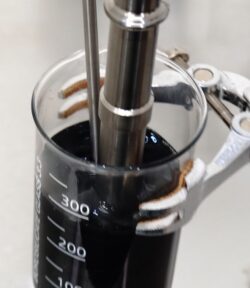 Die Nano-Dispergierung und Nano-Verkapselung von Phasenwechselmaterialien (PCM) verbessert deren Wirksamkeit bei der Energiespeicherung. Sonicators sind die wirksamsten Werkzeuge für die Nano-Dispergierung und Nano-Verkapselung.