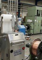 Installed ultrasonic inline wire cleaner USCM700 for continuous cleaning of endless materials. Power ultrasound removes drawing soaps, lubricants and dust efficiently from the surface. As a contact-less cleaning method, the material surface is not compromised.