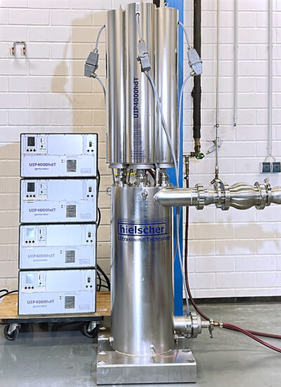 MultiSonoReactor, un système industriel de sonication en ligne destiné à la dépolymérisation en continu du polyéthylène téréphtalate (PET) afin d'obtenir de l'acide téréphtalique, qui peut servir de matière première pour la production de nouveau PET et d'autres matériaux en polyester