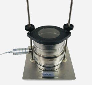 Le tamiseur à ultrasons UP200TS de Hielscher optimise le criblage et le tamisage des poudres sèches et humides