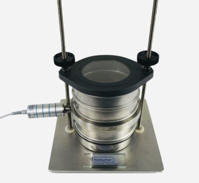 The Hielscher ultrasonic sieve shaker UP200TS improves screening and sieving of dry and wet powders